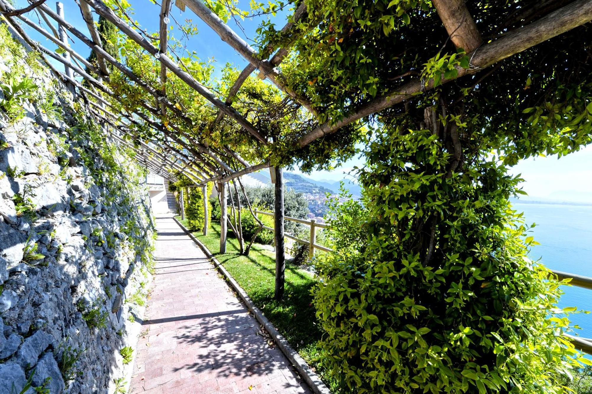 In Costa Relais & Luxury Suites Vietri Exterior foto